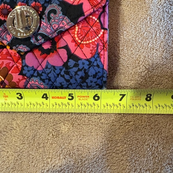 VERA BRADLEY Your Turn Smartphone Wristlet Floral Fiesta Wallet - Picture 8 of 8